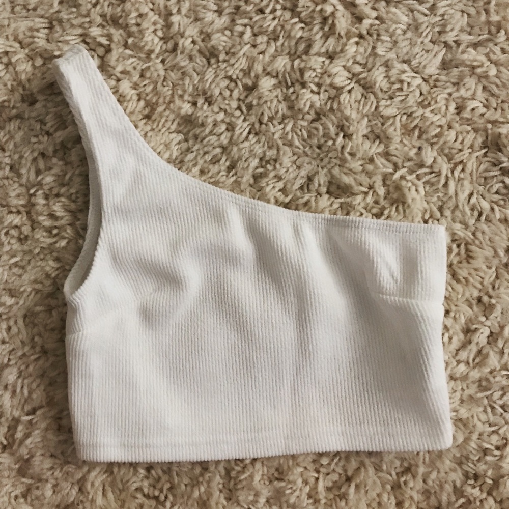LF One Shoulder Going Out Tank